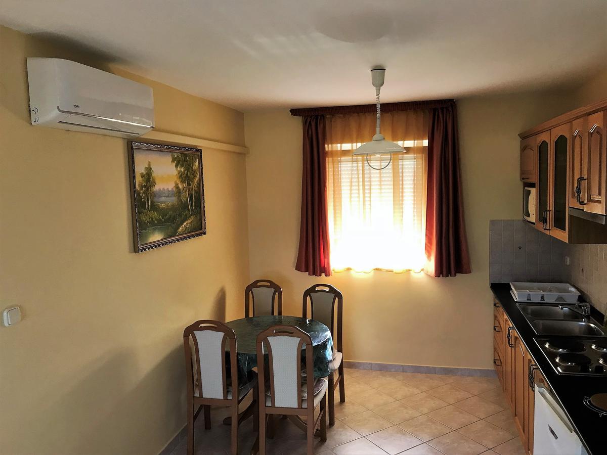 Katalin Apartmanhaz ซาลาคาโรส ภายนอก รูปภาพ