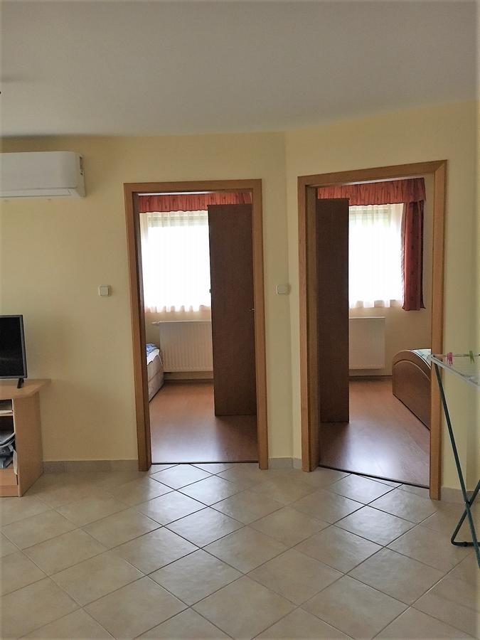 Katalin Apartmanhaz ซาลาคาโรส ภายนอก รูปภาพ