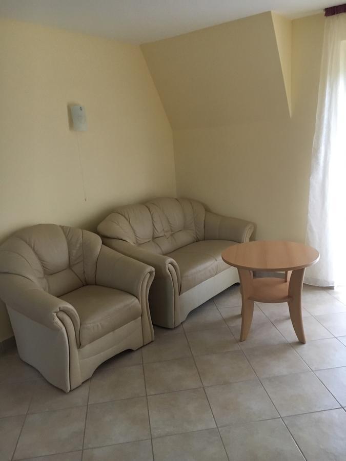 Katalin Apartmanhaz ซาลาคาโรส ภายนอก รูปภาพ
